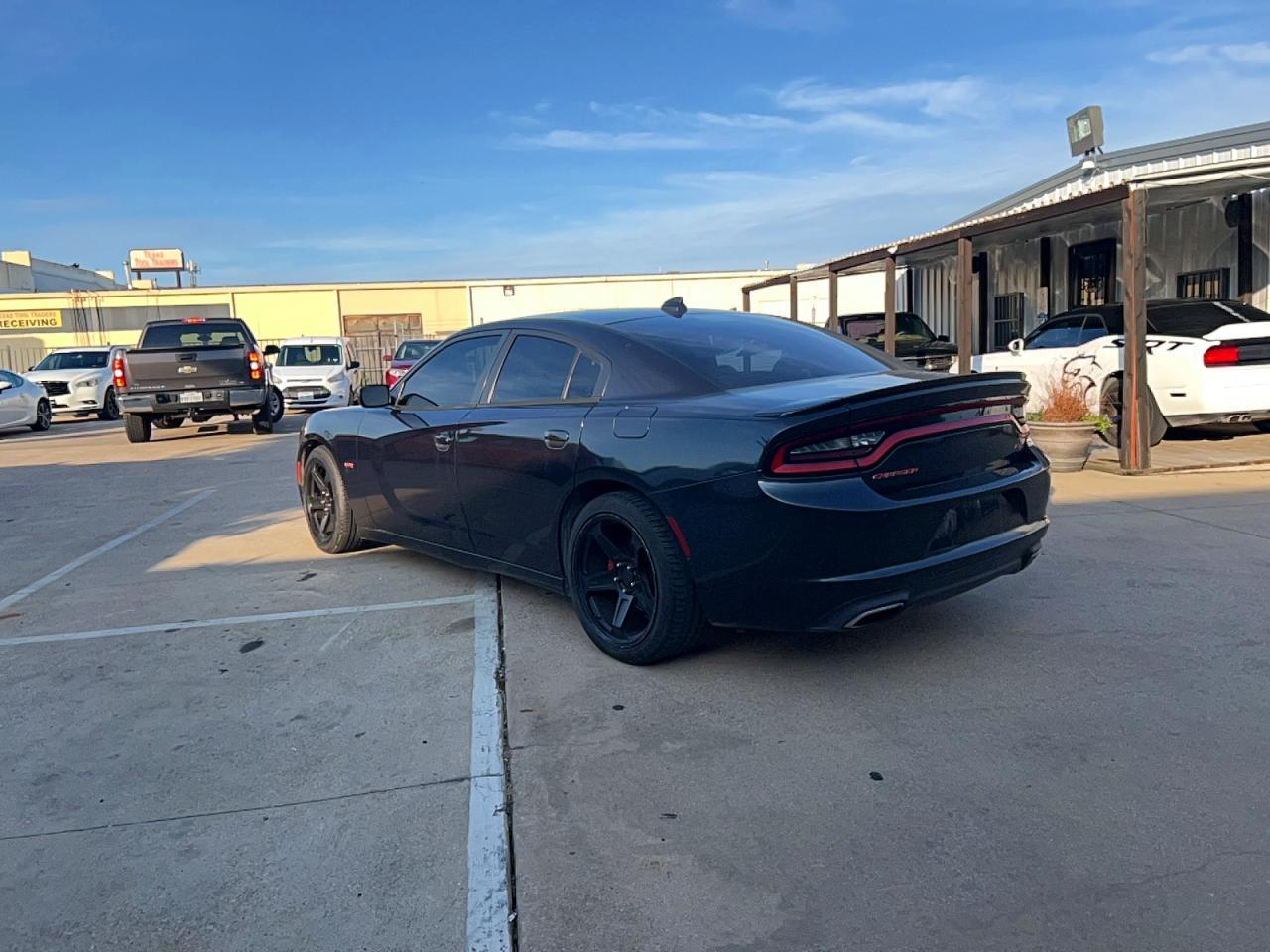 2016 Dodge Charger R - Фото 3