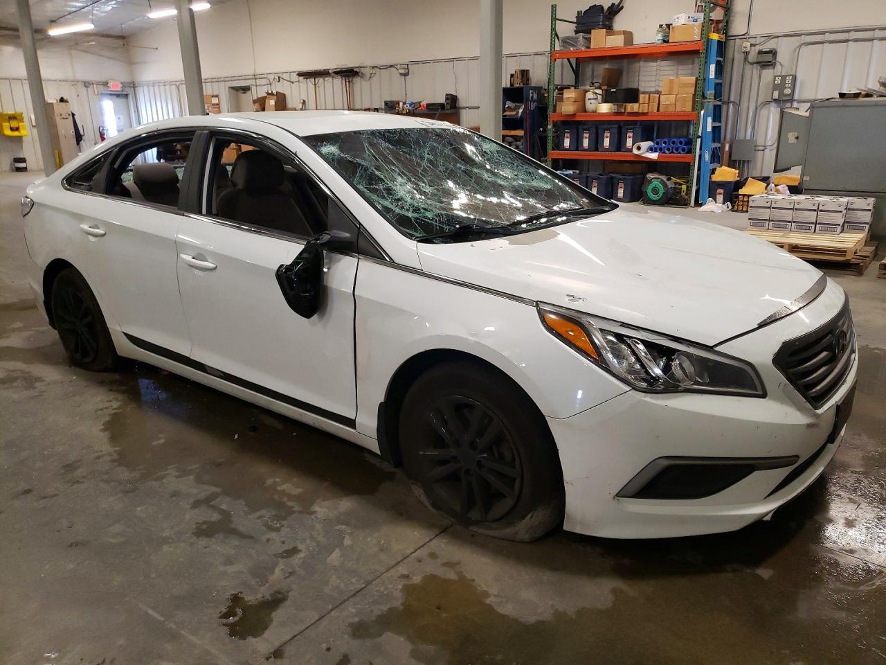 2017 Hyundai Sonata Se - Фото 4