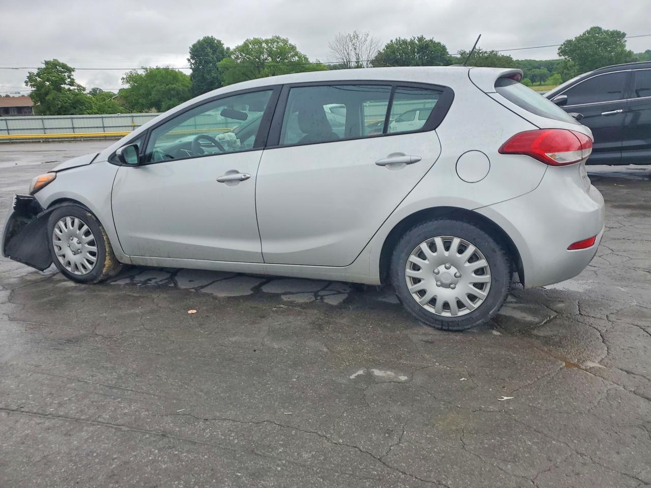 2016 Kia Forte - Фото 2