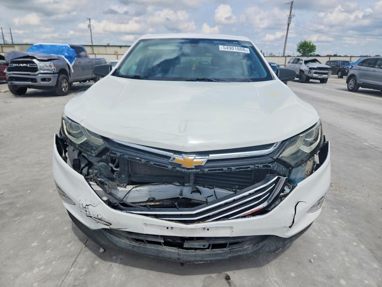 2019 Chevrolet Equinox Ls - Image 5