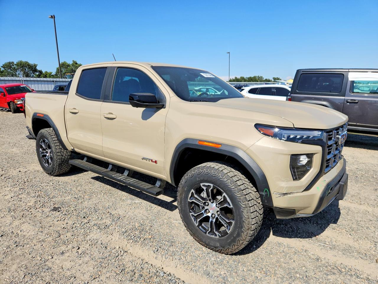 2024 GMC Canyon At4 - Фото 4