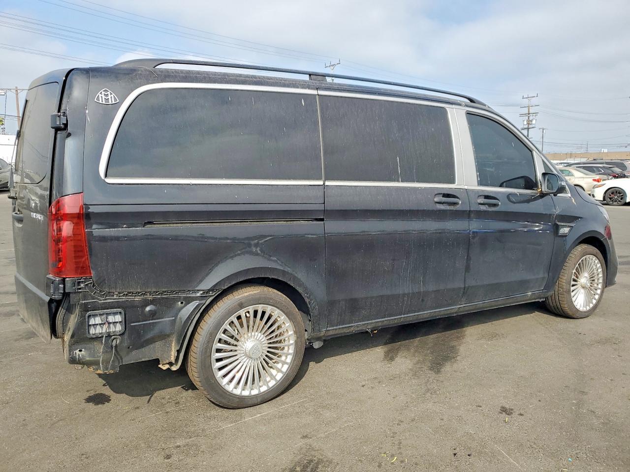 2023 Mercedes-Benz Metris - Image 3