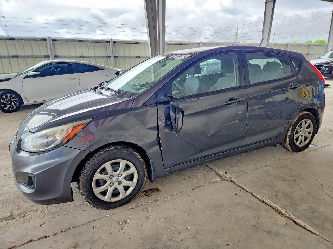 2013 Hyundai Accent Gs