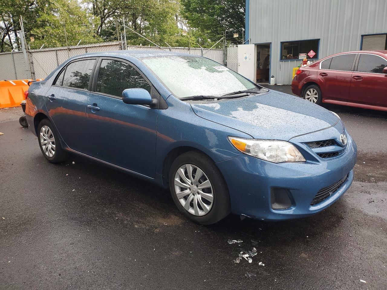 2012 Toyota Corolla Le - Фото 4