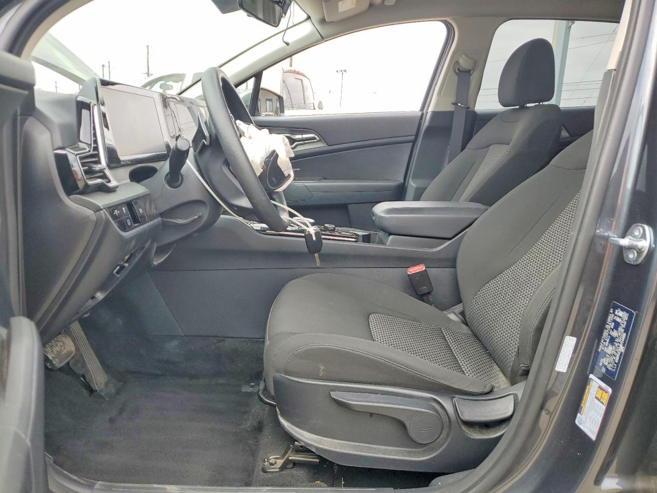 2024 Kia Sportage Lx - Image 7