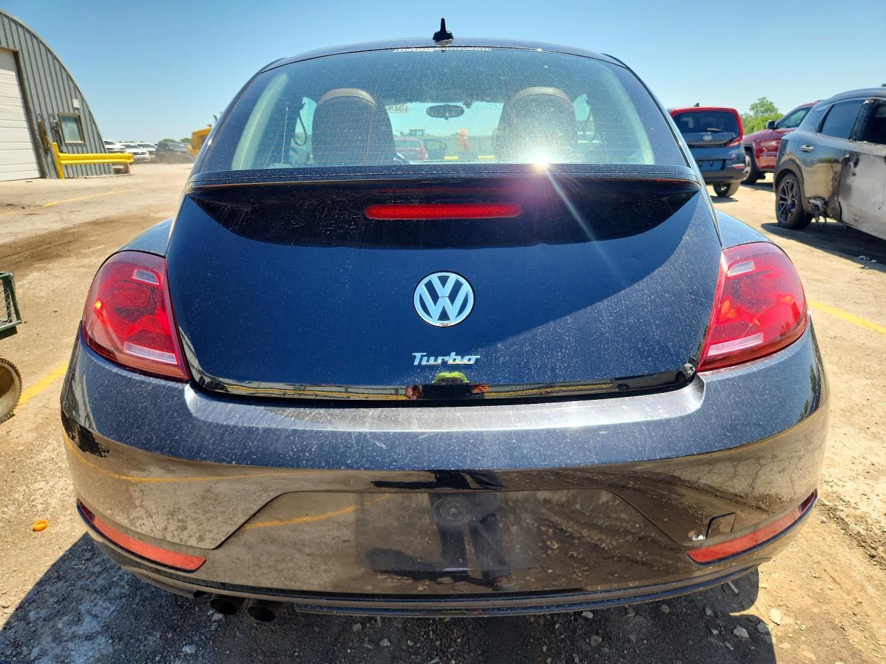 2017 Volkswagen Beetle - Image 6