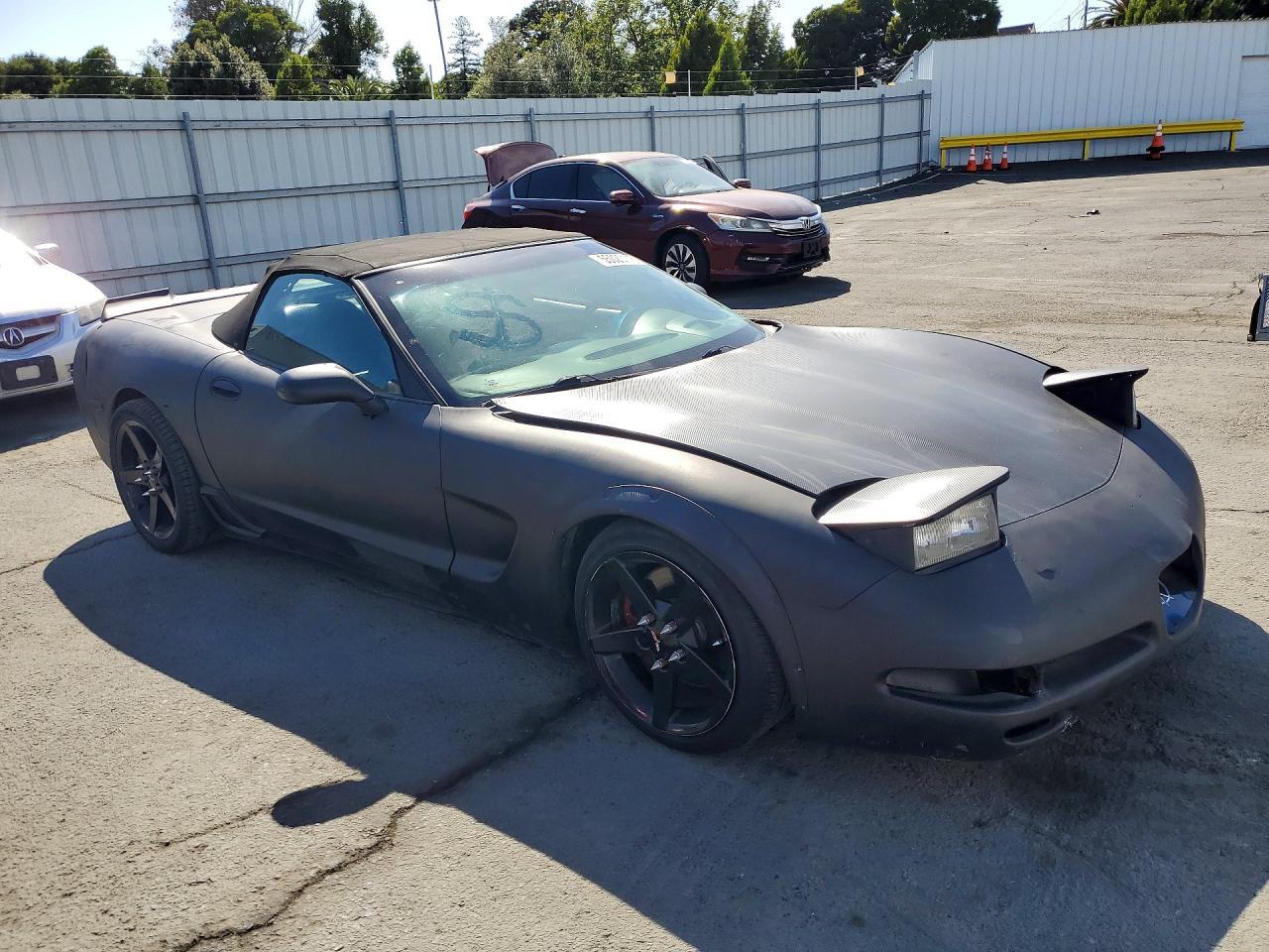 2002 Chevrolet Corvette - Фото 4
