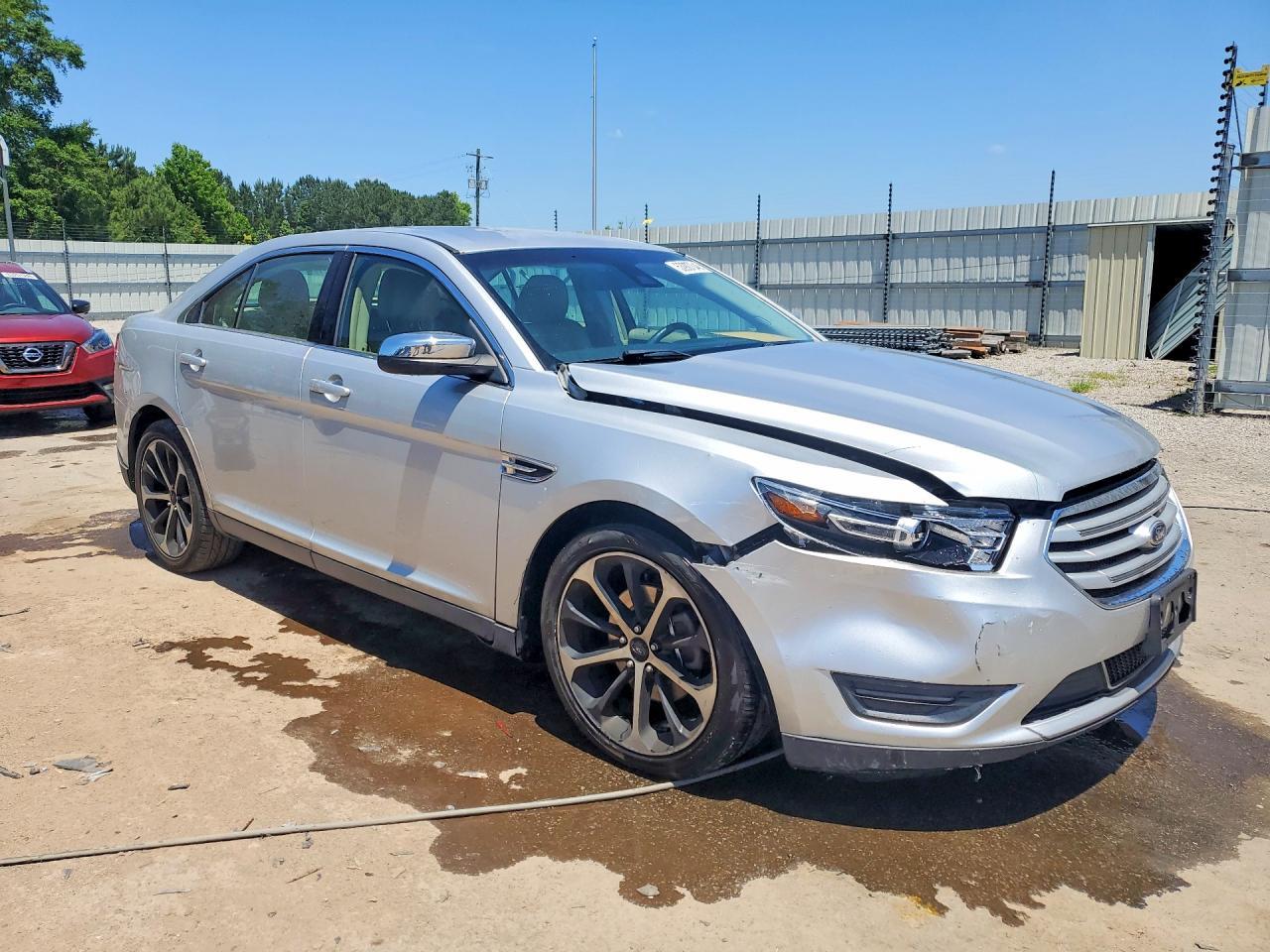 2015 Ford Taurus Limited - Фото 4