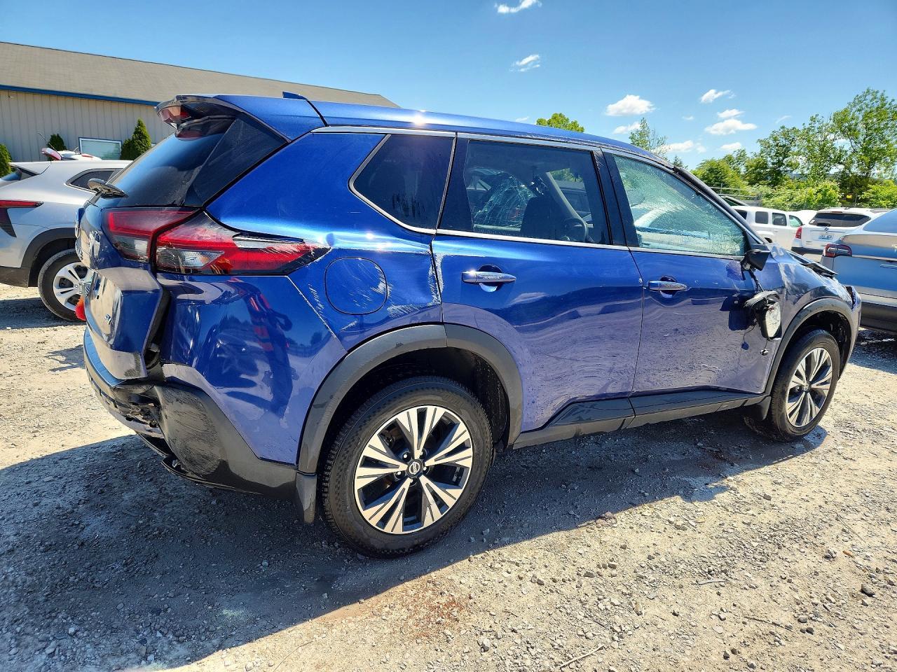 2021 Nissan Rogue Sv - Фото 3