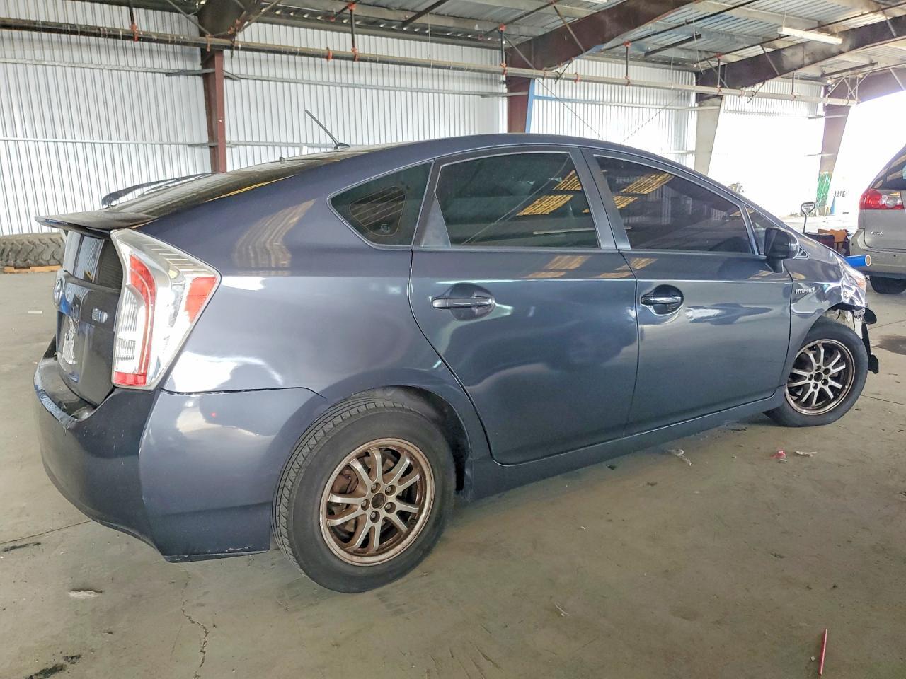 2013 Toyota Prius Two - Image 3