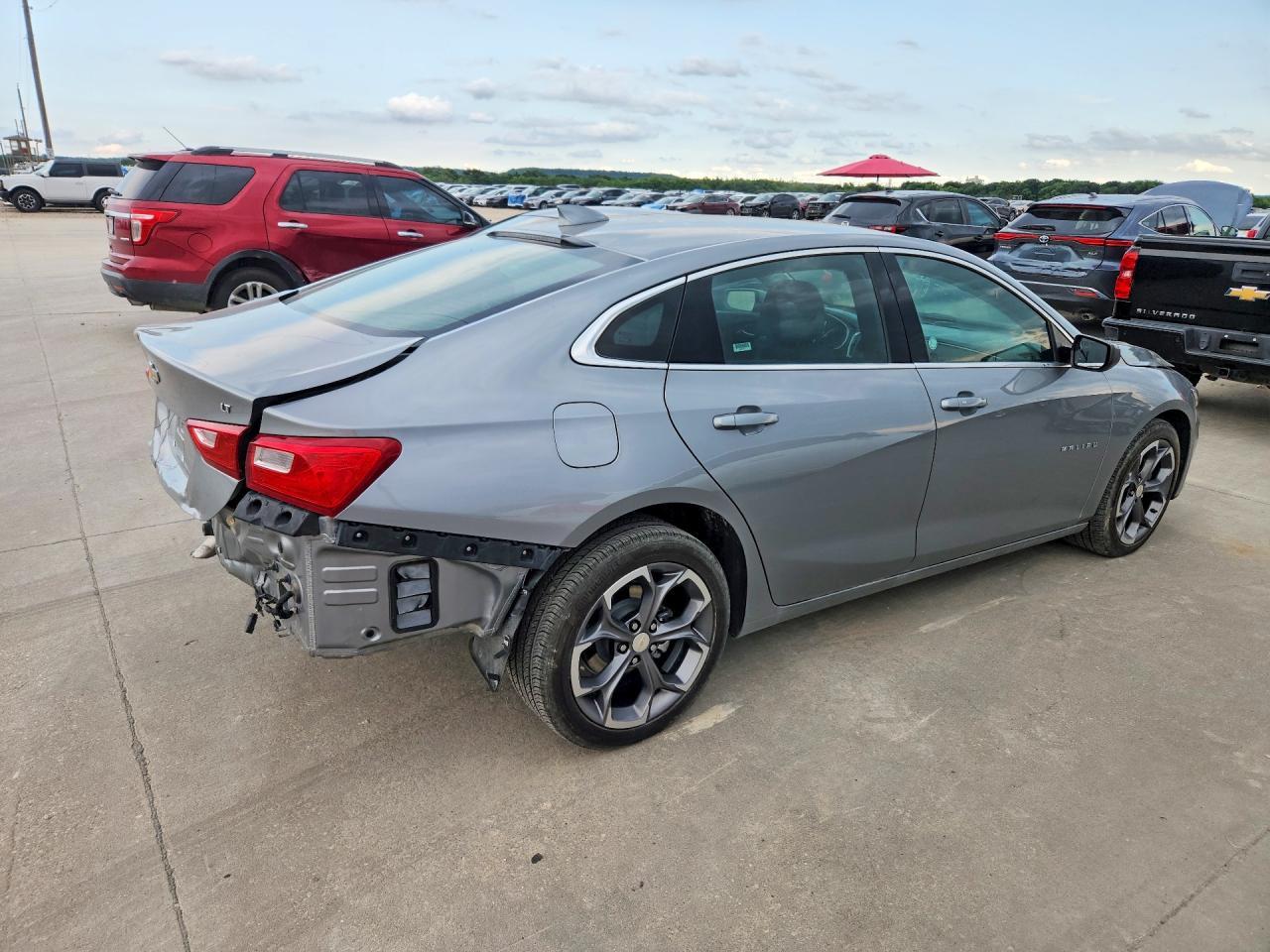2024 Chevrolet Malibu Lt - Фото 3