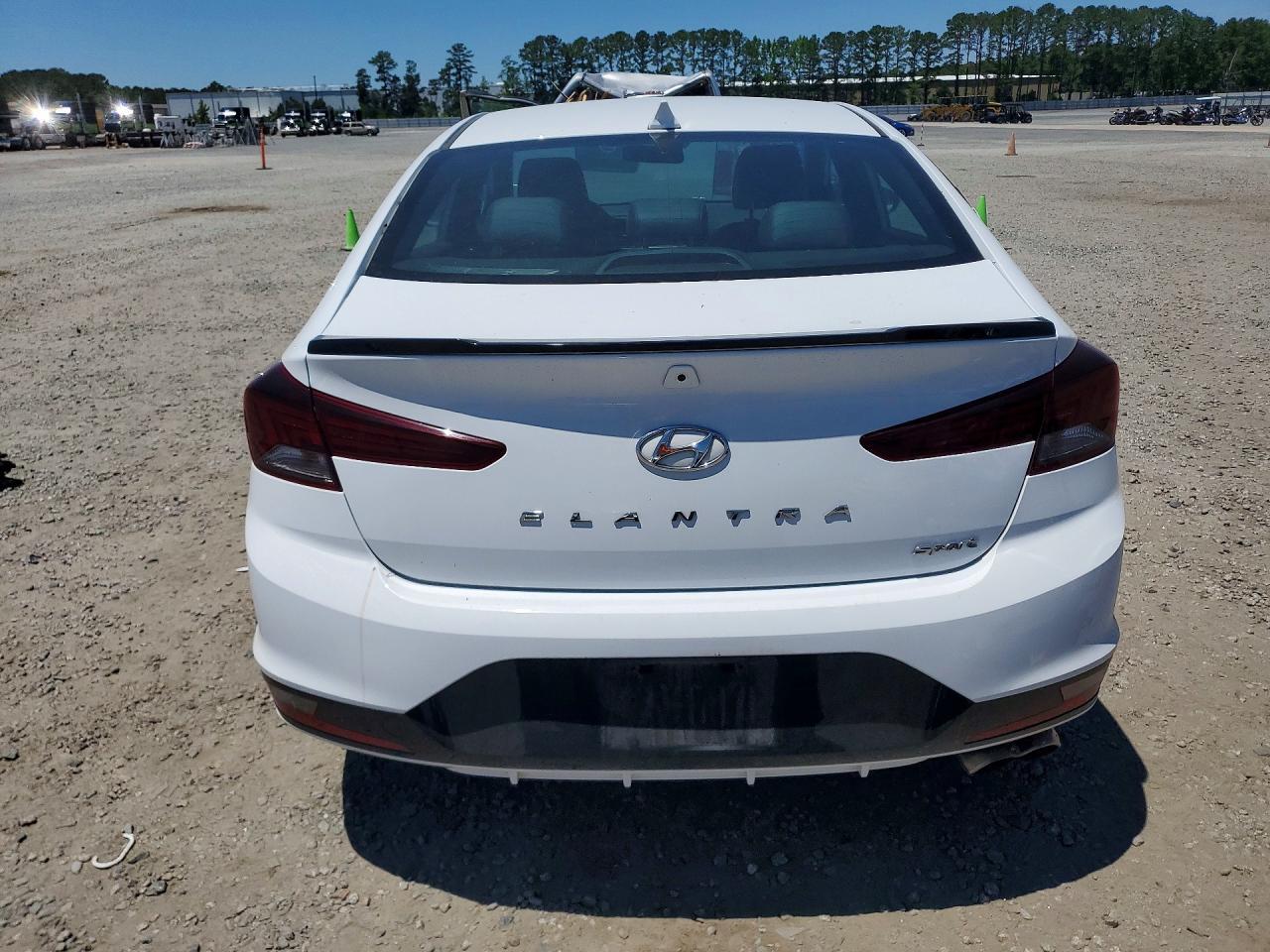2020 Hyundai Elantra Sport - Image 6