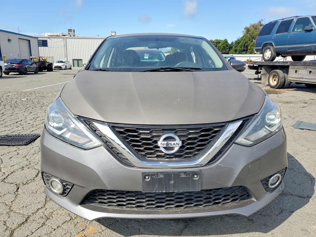 2017 Nissan Sentra Sr - Image 5