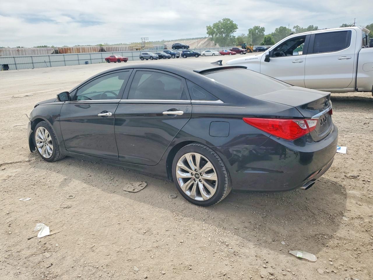 2012 Hyundai Sonata Limited 2.0T - Image 2