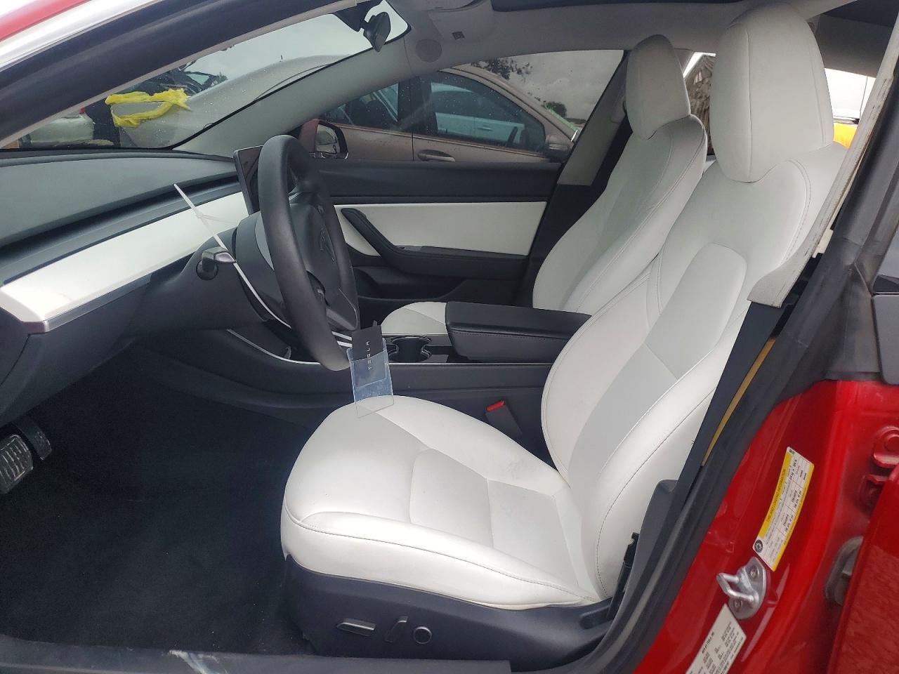 2020 Tesla Model 3 - Фото 7