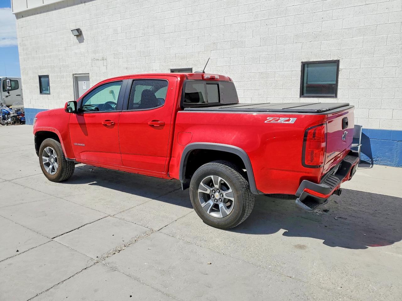 2016 Chevrolet Colorado Z71 - Image 2