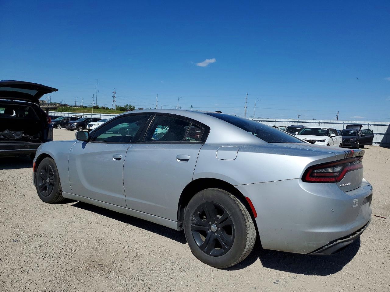 2020 Dodge Charger Sxt - Image 2