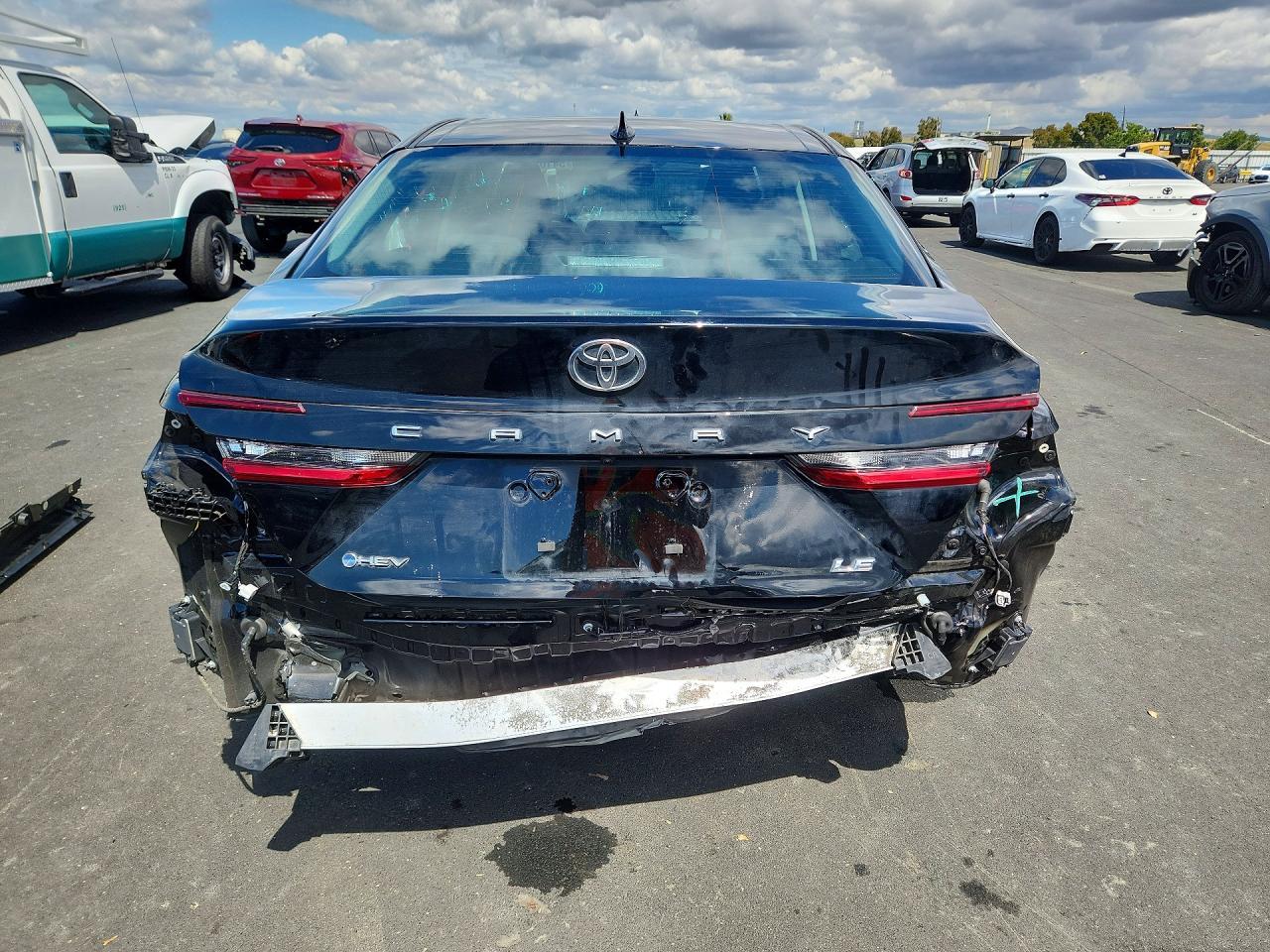 2025 Toyota Camry Le - Image 6