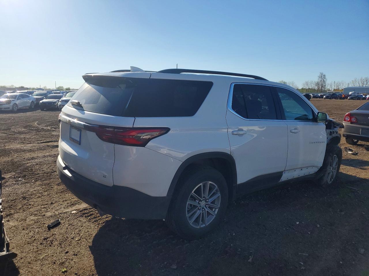 2023 Chevrolet Traverse Lt - Фото 3