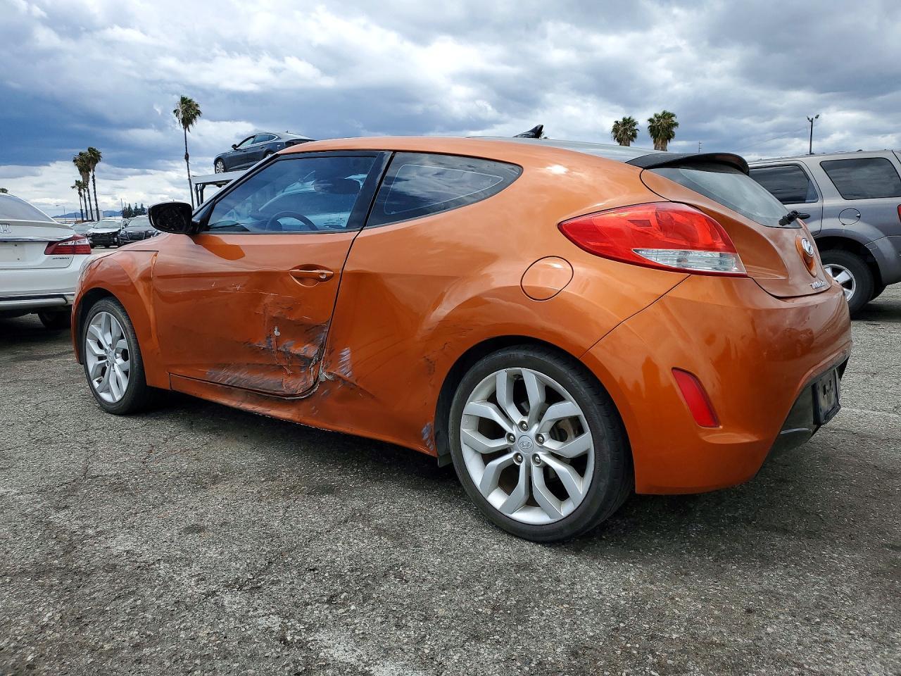 2013 Toyota Veloster Base - Фото 2
