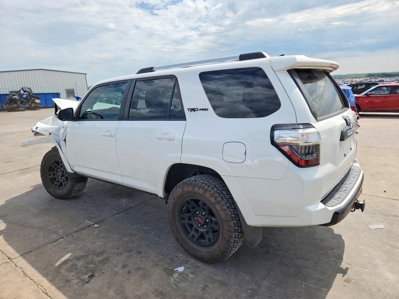 2015 Toyota 4Runner - Image 2