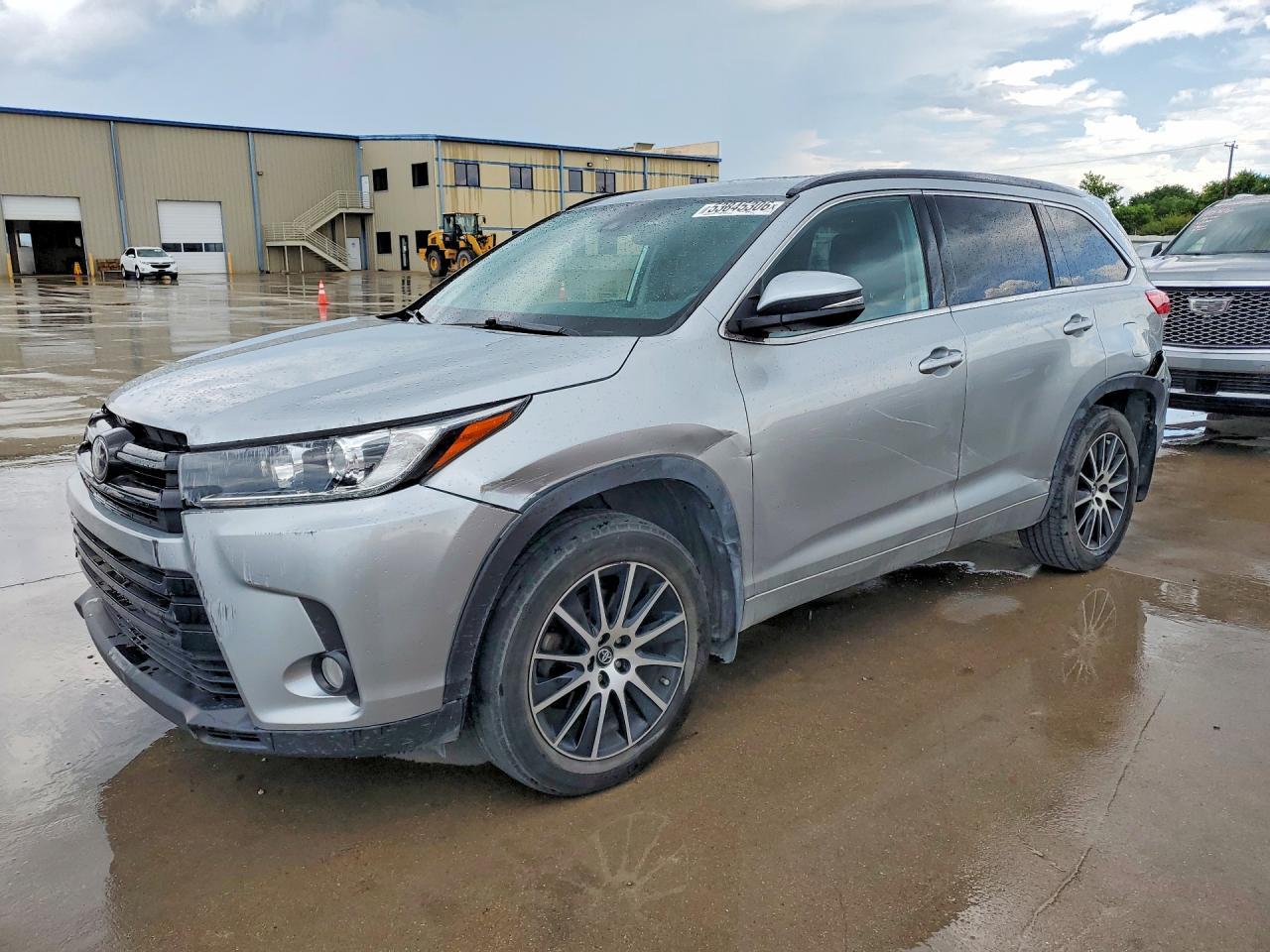 2018 Toyota Highlander Se