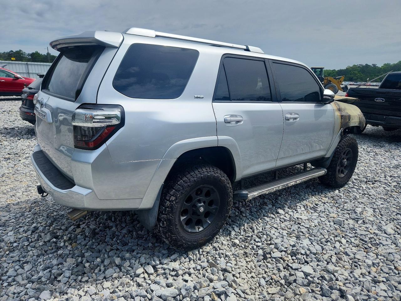 2017 Toyota 4Runner Sr5 Premium - Image 3