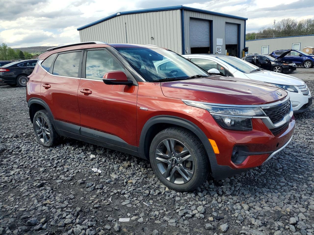 2021 Kia Seltos - Image 4