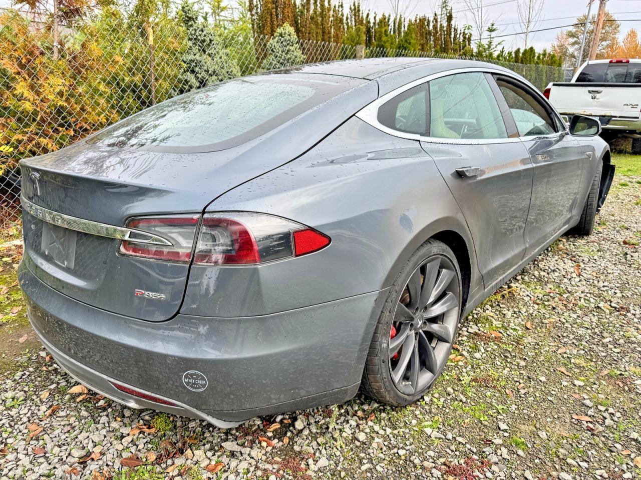2014 Tesla Model S - Image 4