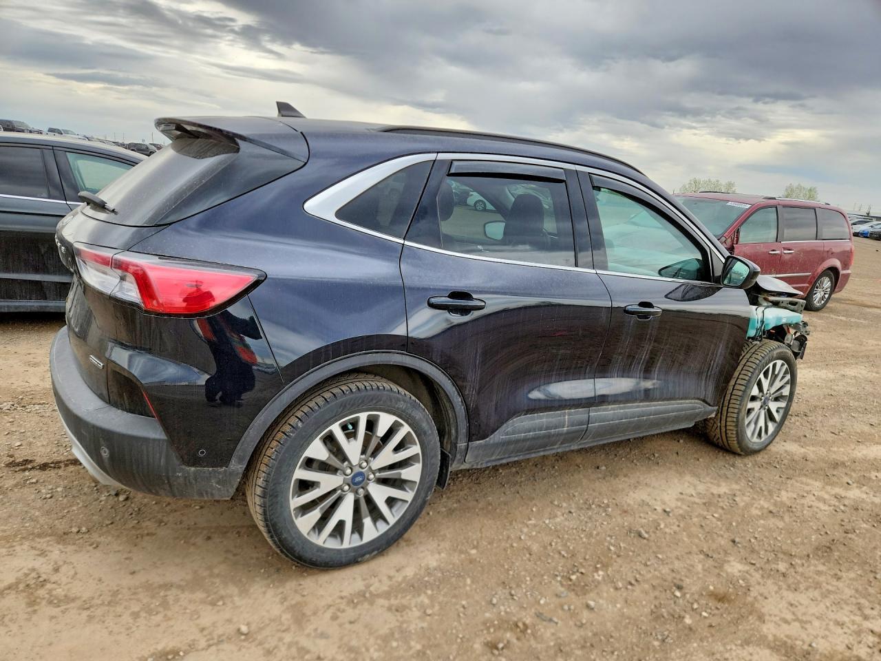 2021 Ford Escape Titanium - Image 3