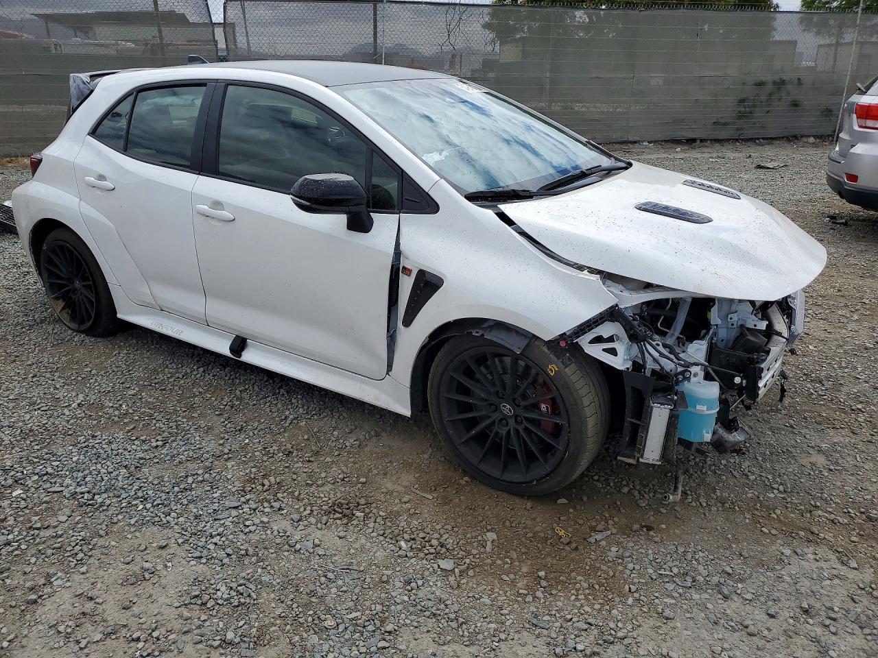 2026 Toyota Gr Corolla Premium Plus - Фото 4