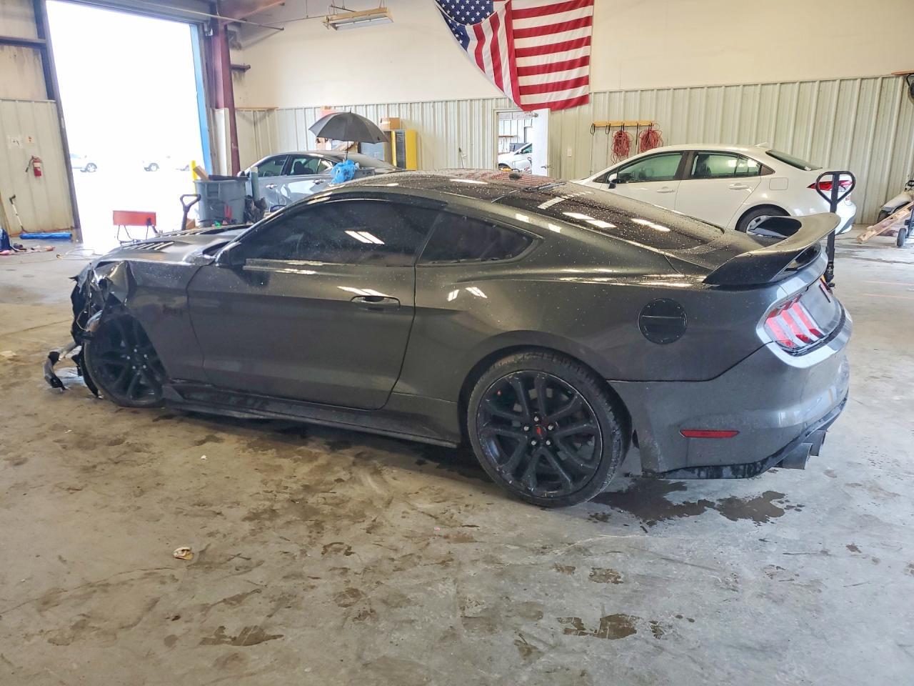 2018 Ford Mustang Gt - Image 2