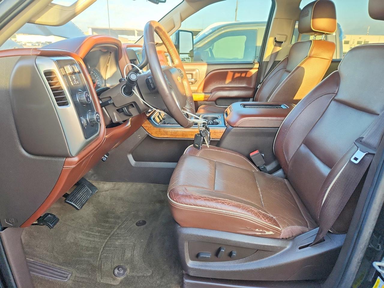 2016 Chevrolet Silverado K3500 High Country - Фото 7