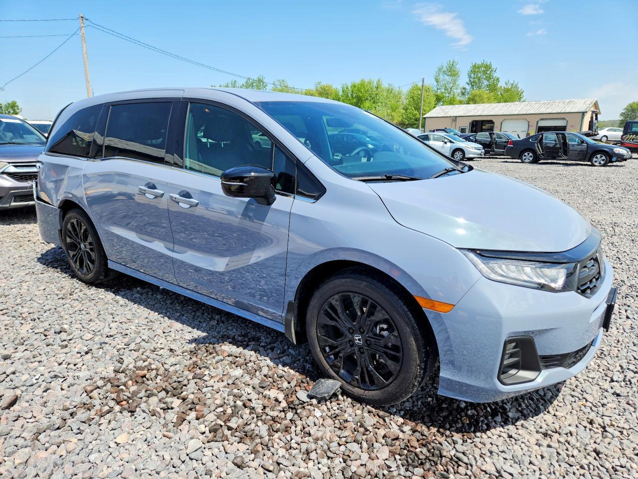 2026 Honda Odyssey Sport-L - Image 4