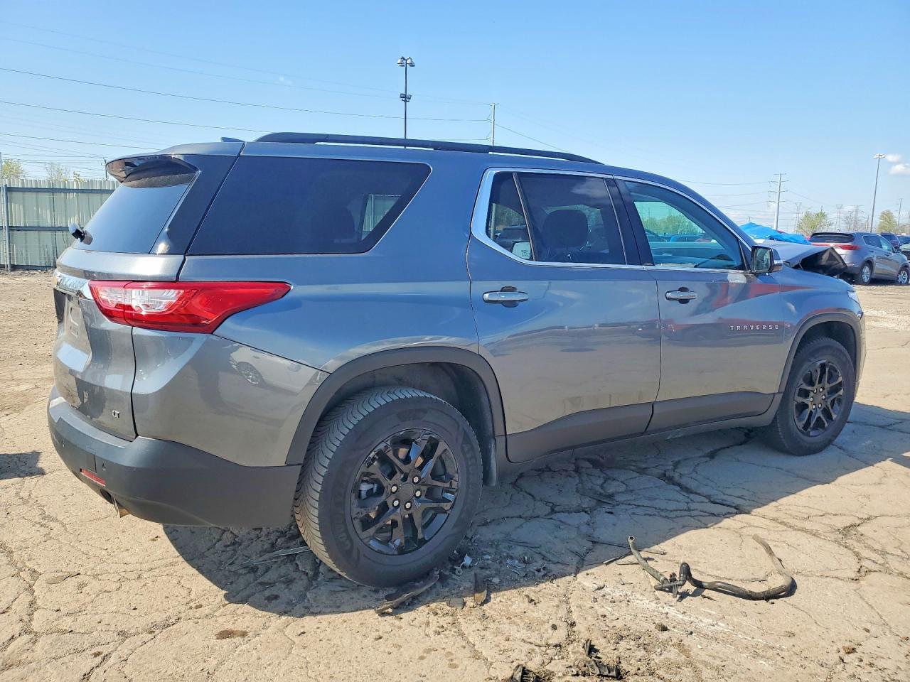 2020 Chevrolet Traverse Lt - Image 3