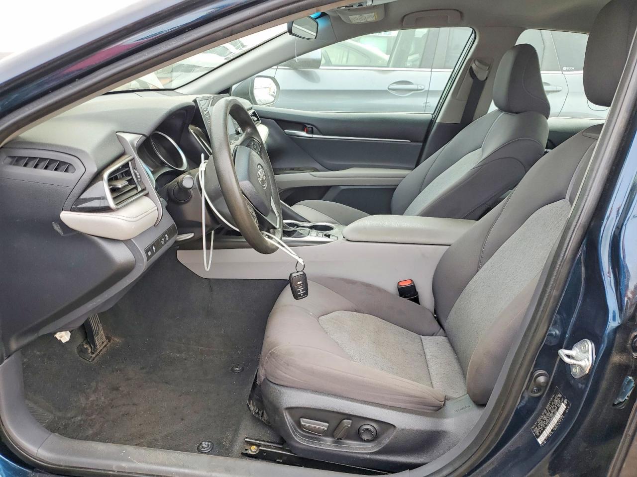 2021 Toyota Camry Hybrid Le - Фото 7
