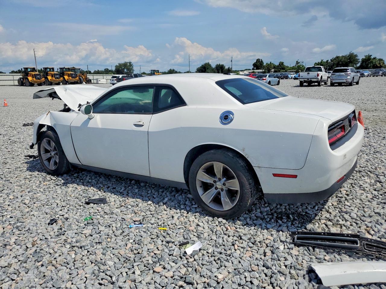 2015 Dodge Challenger Sxt - Фото 2