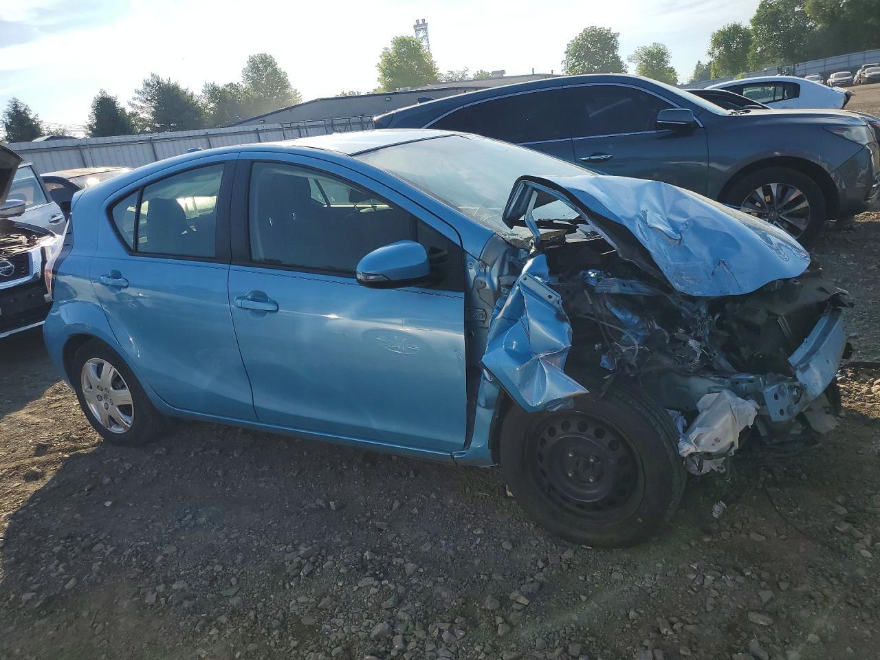 2015 Toyota Prius C Two - Image 4