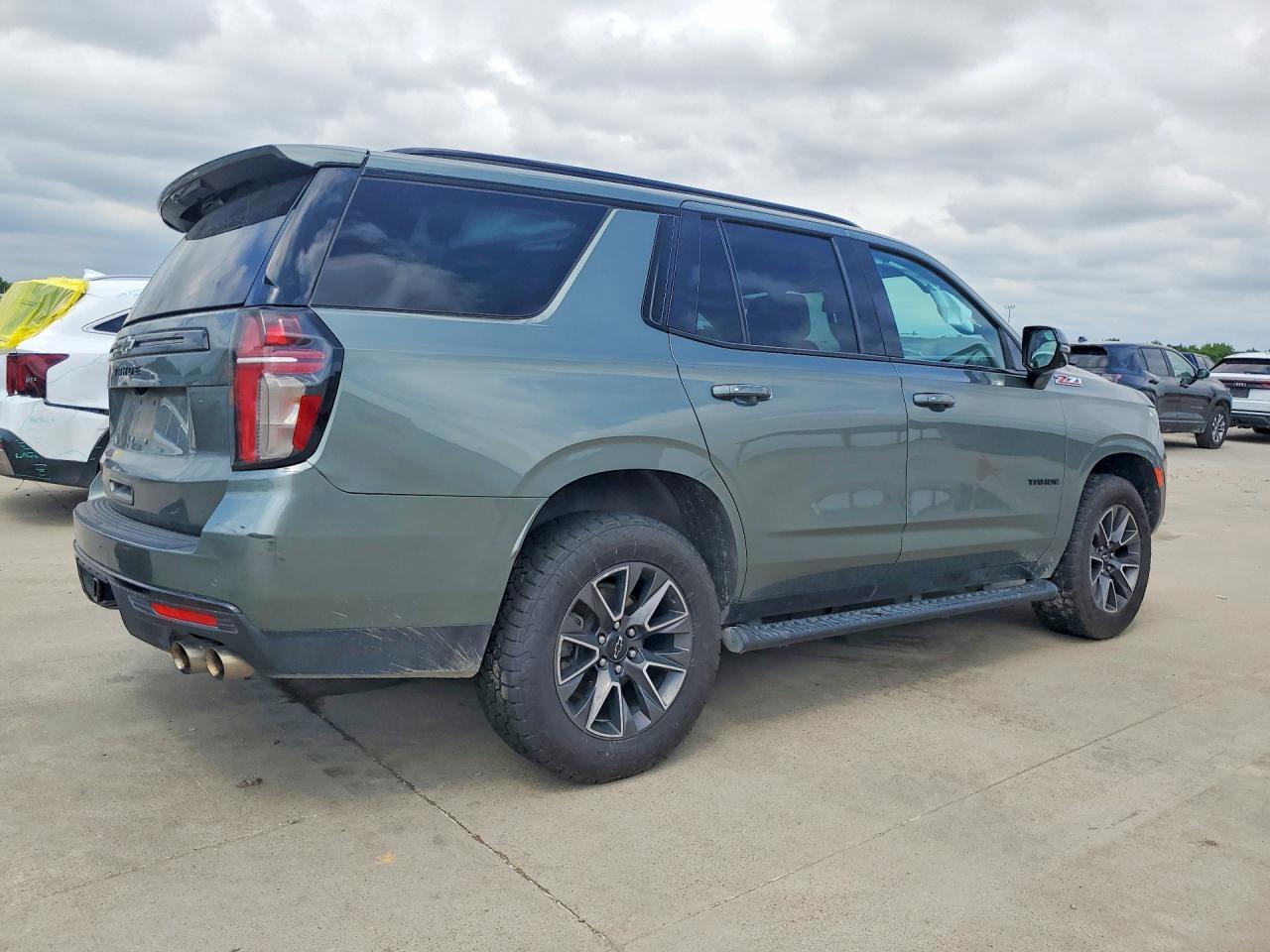 2023 Chevrolet Tahoe K1500 Z71 - Image 3