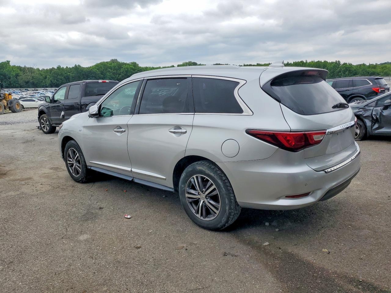 2017 Infiniti Qx60 Base - Фото 2