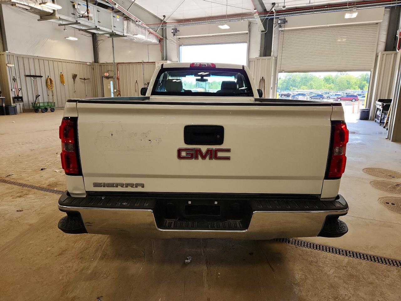 2016 GMC Sierra - Image 6
