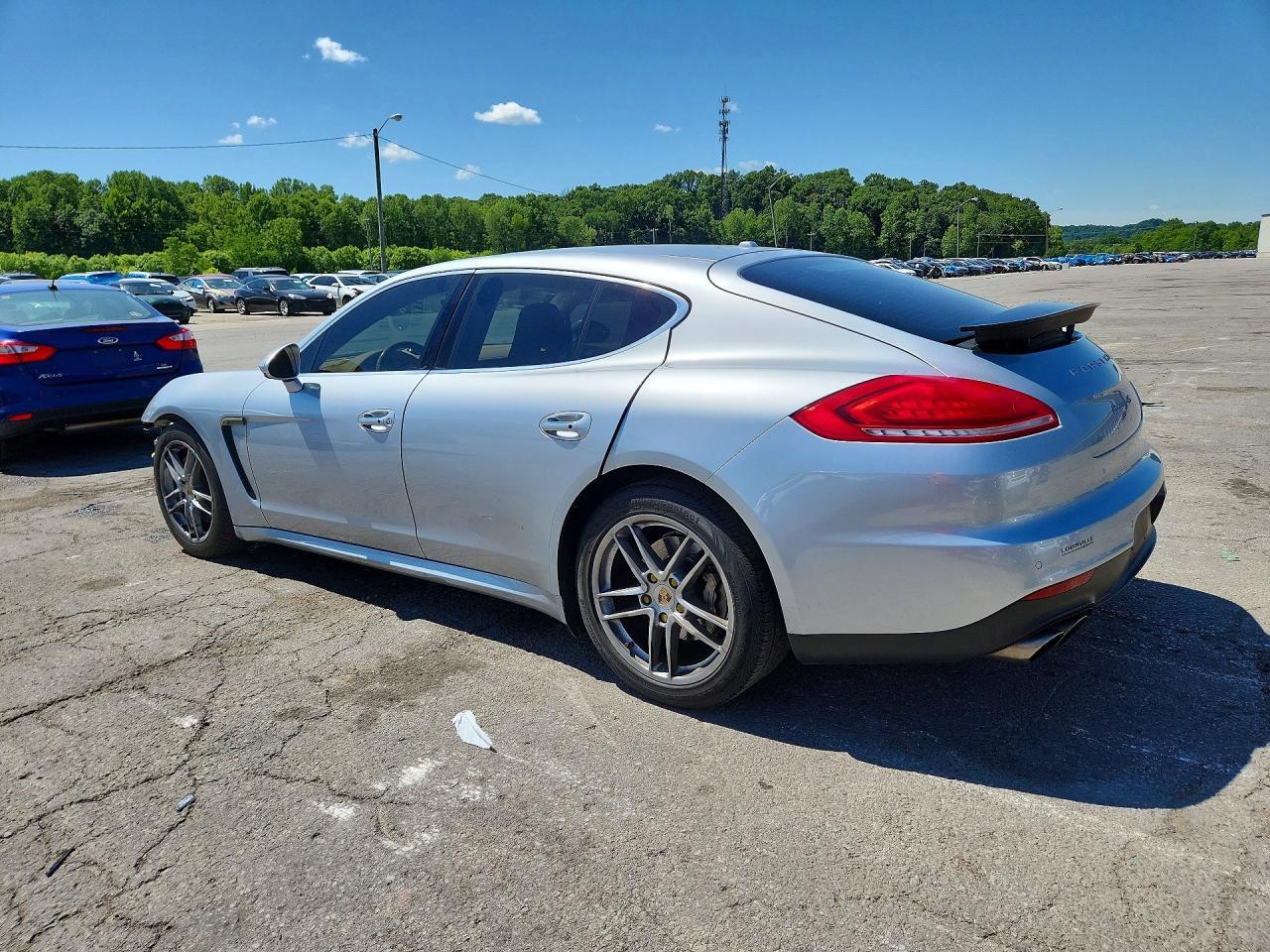 2015 Porsche Panamera S - Image 2