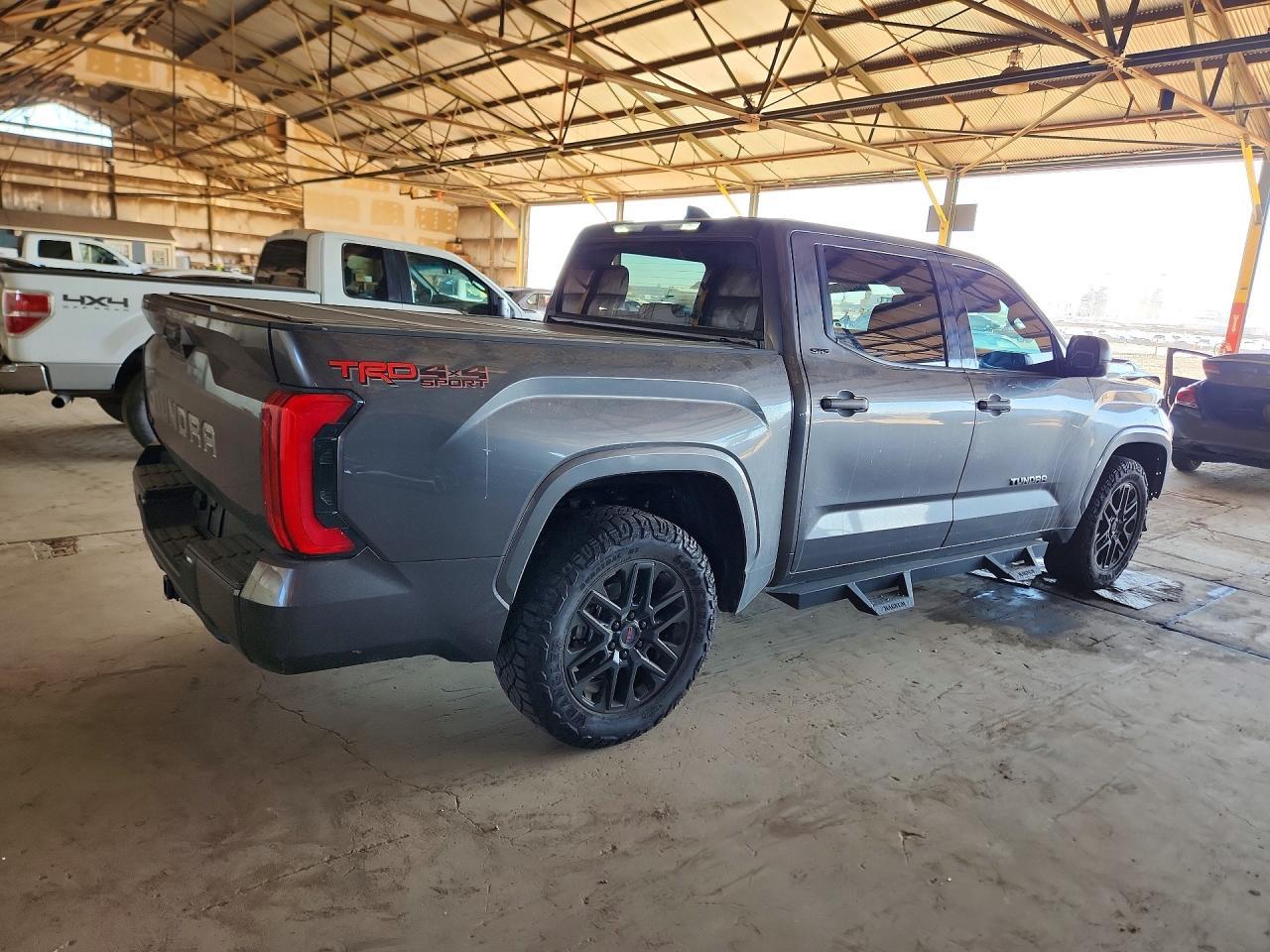2023 Toyota Tundra Sr5 - Image 3