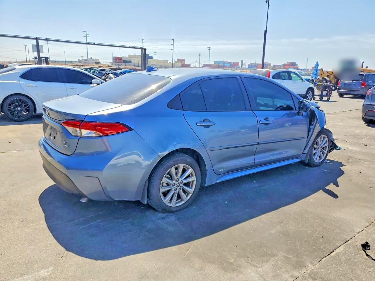 2025 Toyota Corolla Hybrid Le - Фото 3