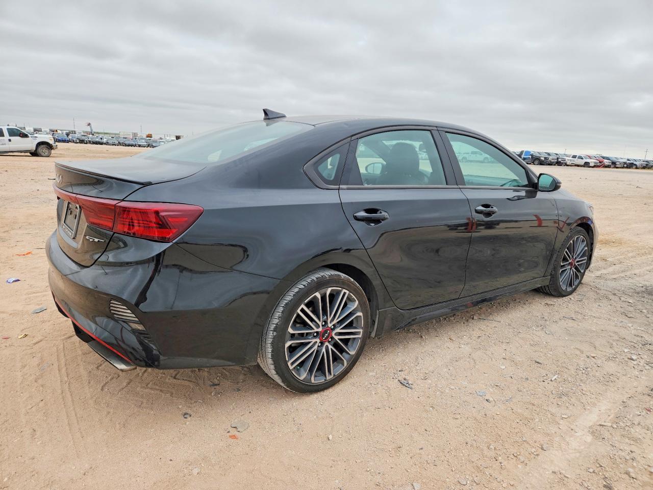 2023 Kia Forte Gt - Фото 3