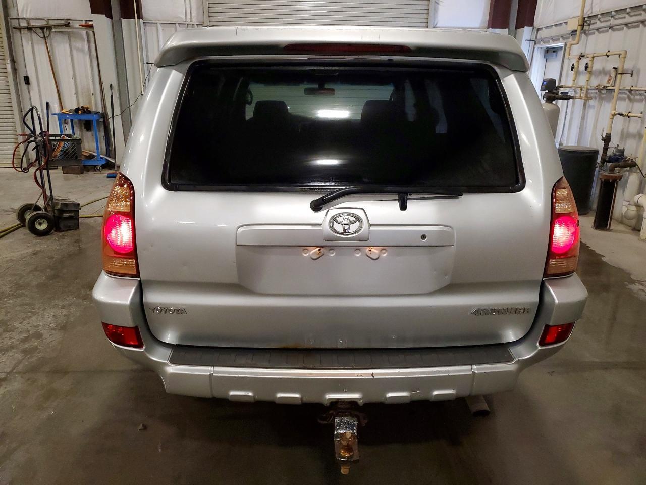 2005 Toyota 4Runner Sr5 - Image 6