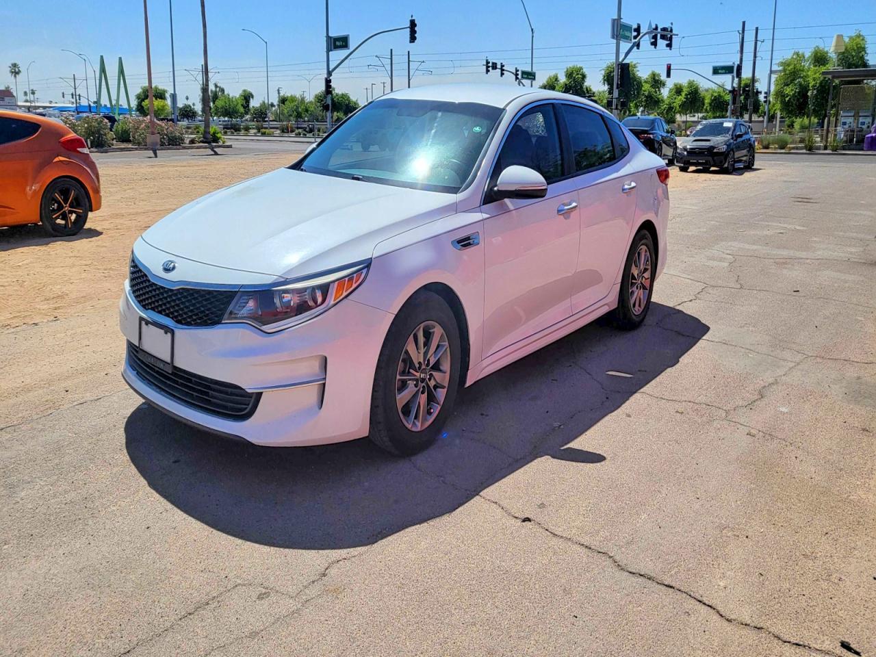 2016 Kia Optima Lx - Фото 2