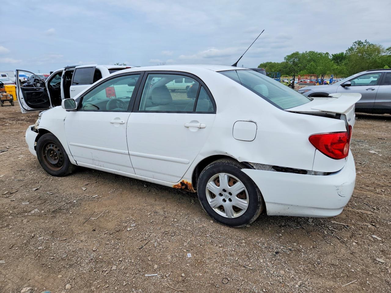 2008 Toyota Corolla Le - Image 2