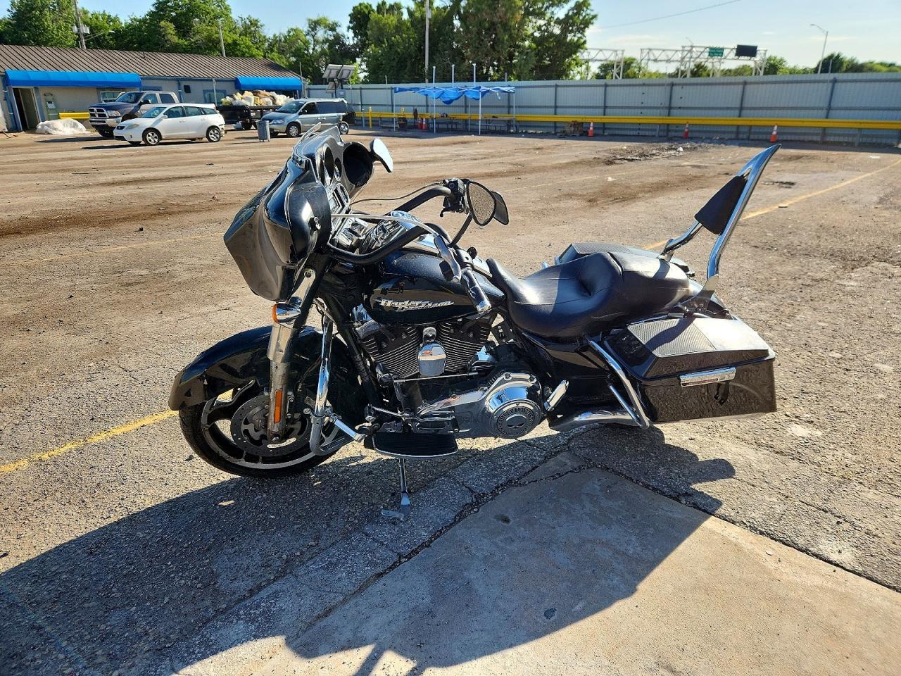 2010 Harley-Davidson Flhx - Image 3