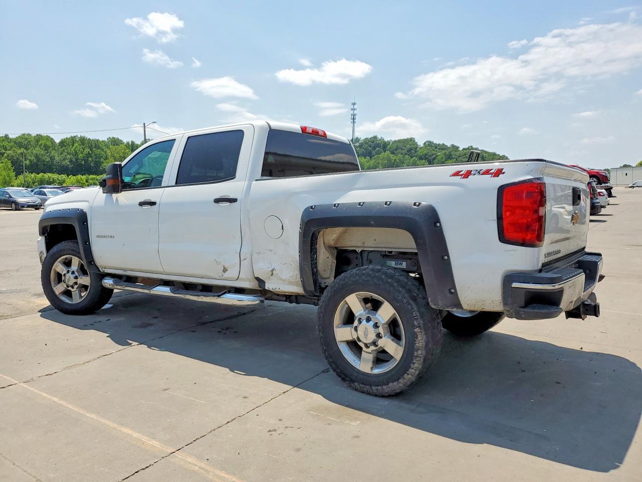 2019 Chevrolet Silverado K2500 Heavy Duty - Image 2